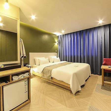 Carino Hotel Пусан Екстериор снимка