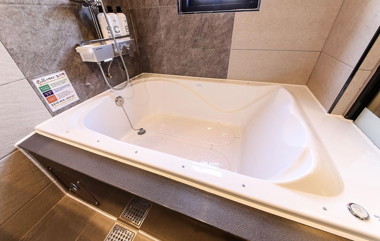 Carino Hotel Пусан Екстериор снимка