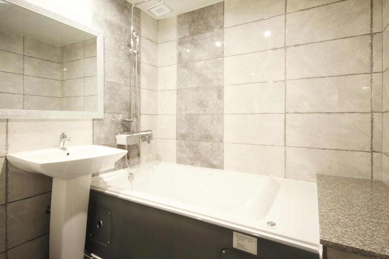 Carino Hotel Пусан Екстериор снимка